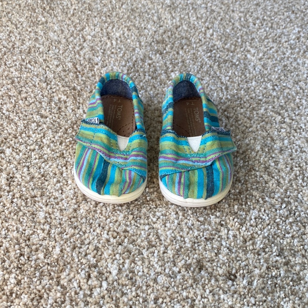 TOMS Kids Shoes